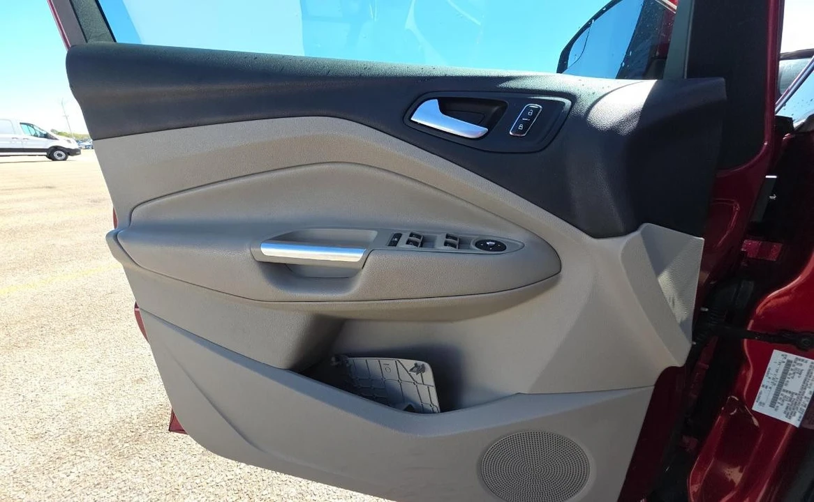 2015 Ford C-Max - Image 9 of 14