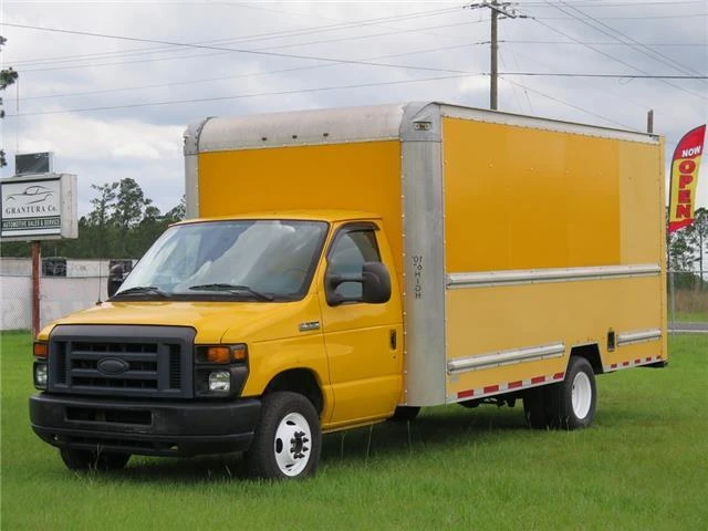 2015 Ford Econoline Van - Image 3 of 12