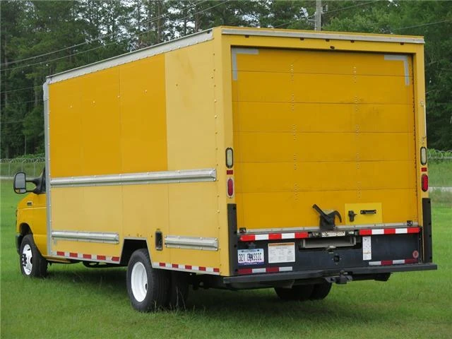 2015 Ford Econoline Van - Image 7 of 12