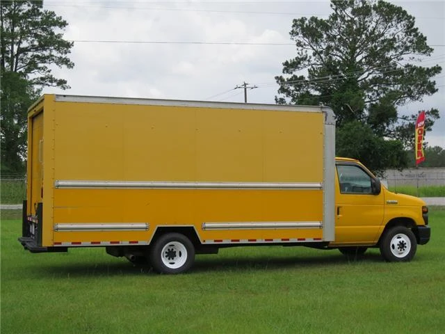2015 Ford Econoline Van - Image 12 of 12