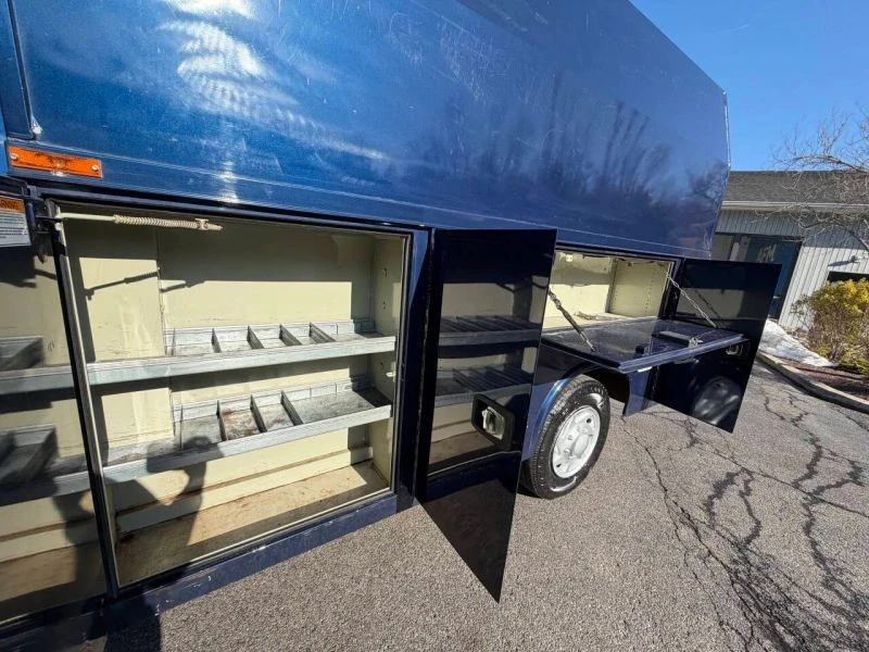 2015 Ford Econoline Van - Image 11 of 12