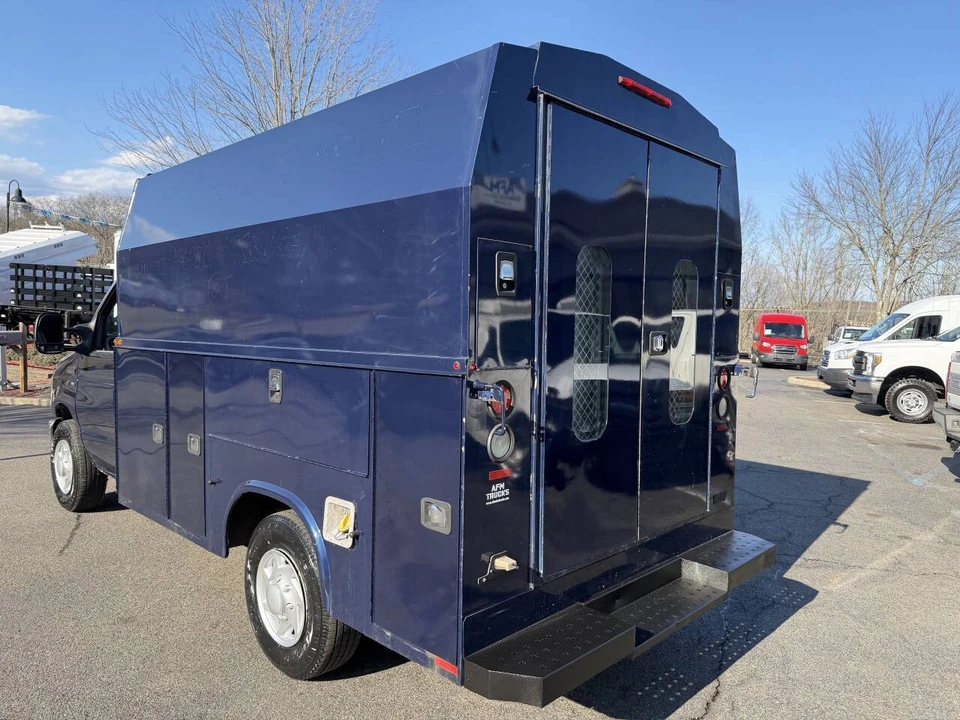2015 Ford Econoline Van - Image 10 of 19
