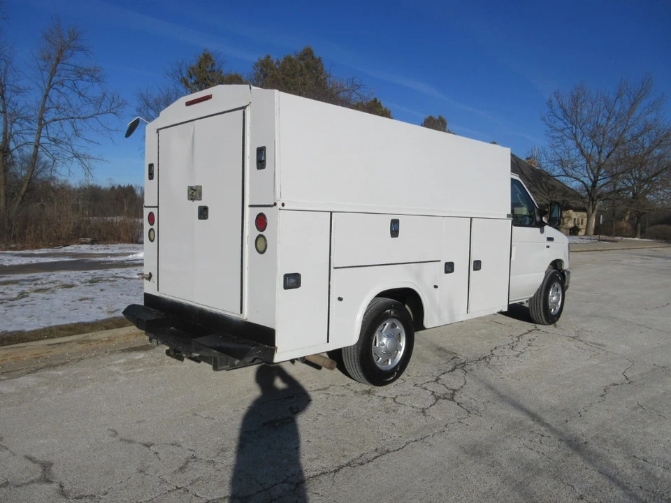 2015 Ford Econoline Van - Image 10 of 21