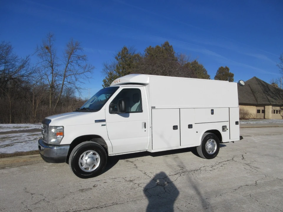 2015 Ford Econoline Van - Image 2 of 21