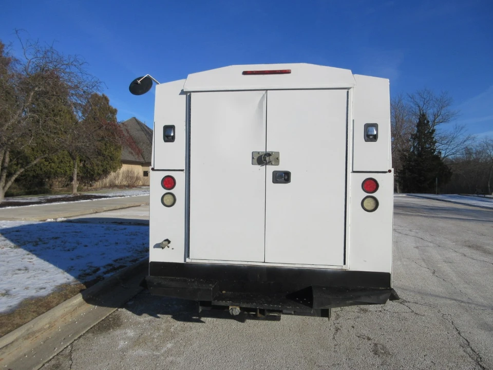 2015 Ford Econoline Van - Image 13 of 21