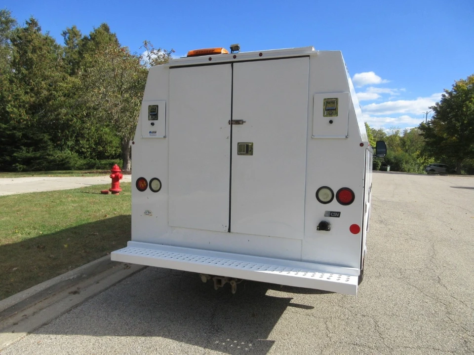 2015 Ford Econoline Van - Image 12 of 21