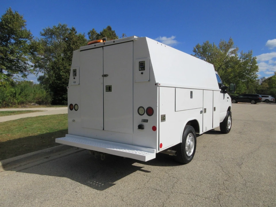 2015 Ford Econoline Van - Image 15 of 21