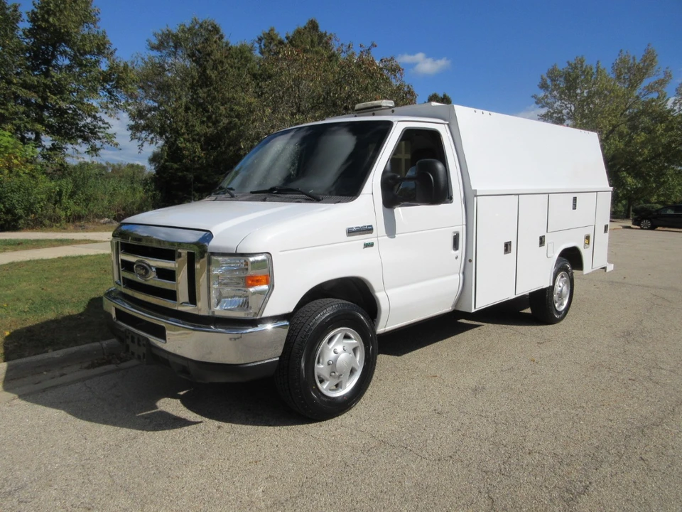 2015 Ford Econoline Van - Image 2 of 21