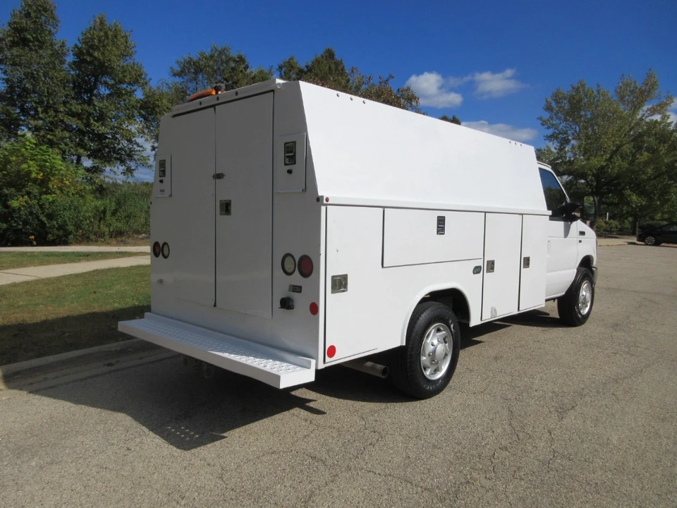 2015 Ford Econoline Van - Image 10 of 21