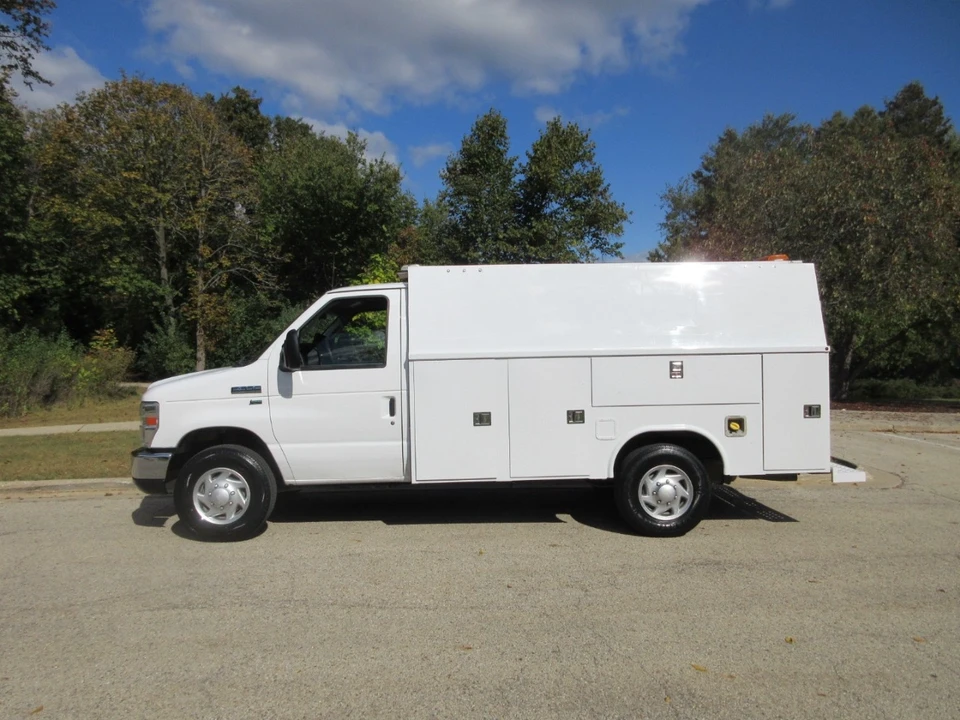2015 Ford Econoline Van - Image 4 of 21