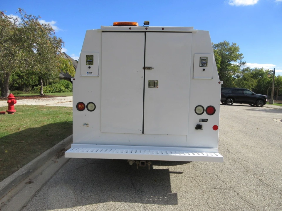 2015 Ford Econoline Van - Image 13 of 21