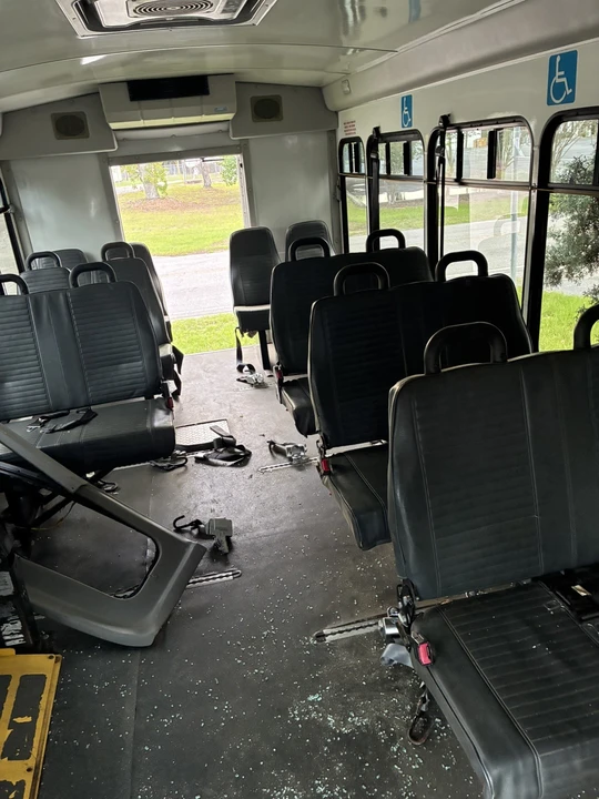 2015 Ford Econoline Van - Image 5 of 6