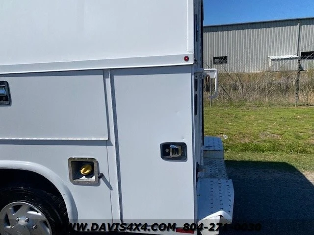 2015 Ford Econoline Van - Image 15 of 28