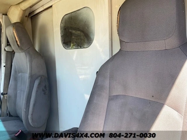 2015 Ford Econoline Van - Image 9 of 12