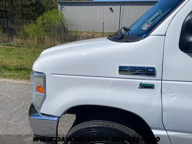 2015 Ford Econoline Van - Image 10 of 28