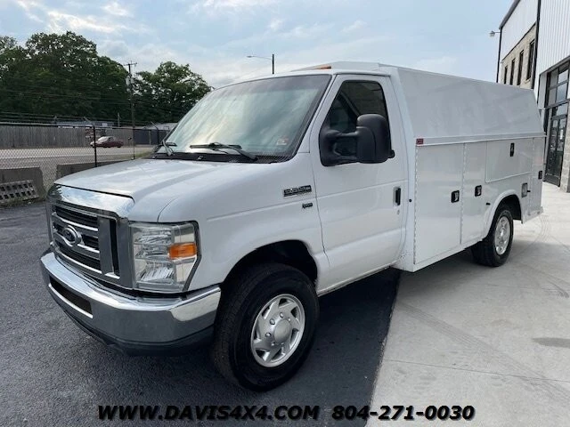 2015 Ford Econoline Van - Image 2 of 31