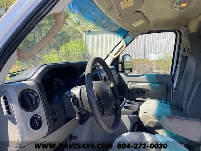 2015 Ford Econoline Van - Image 8 of 12