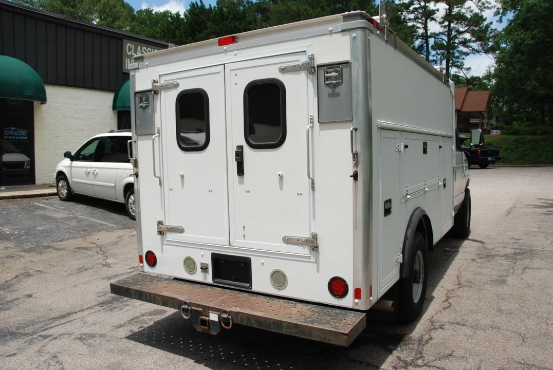 2015 Ford Econoline Van - Image 16 of 21