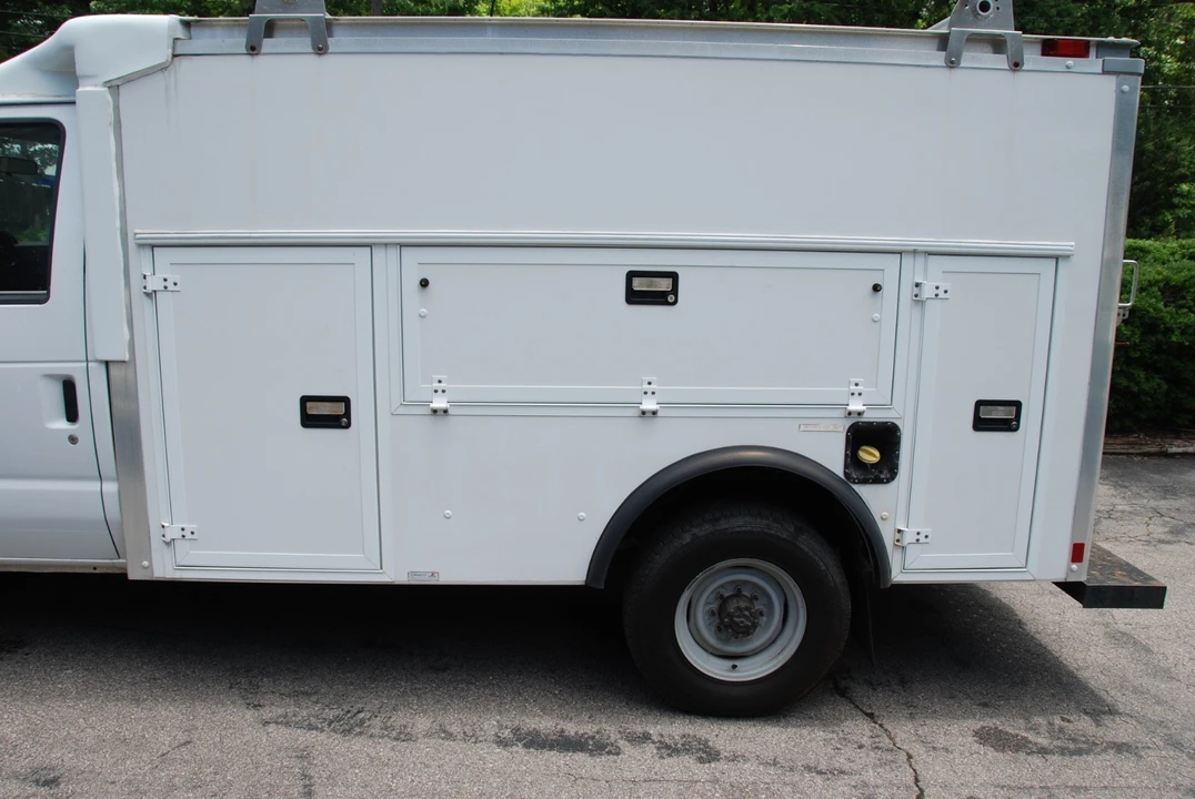 2015 Ford Econoline Van - Image 11 of 21
