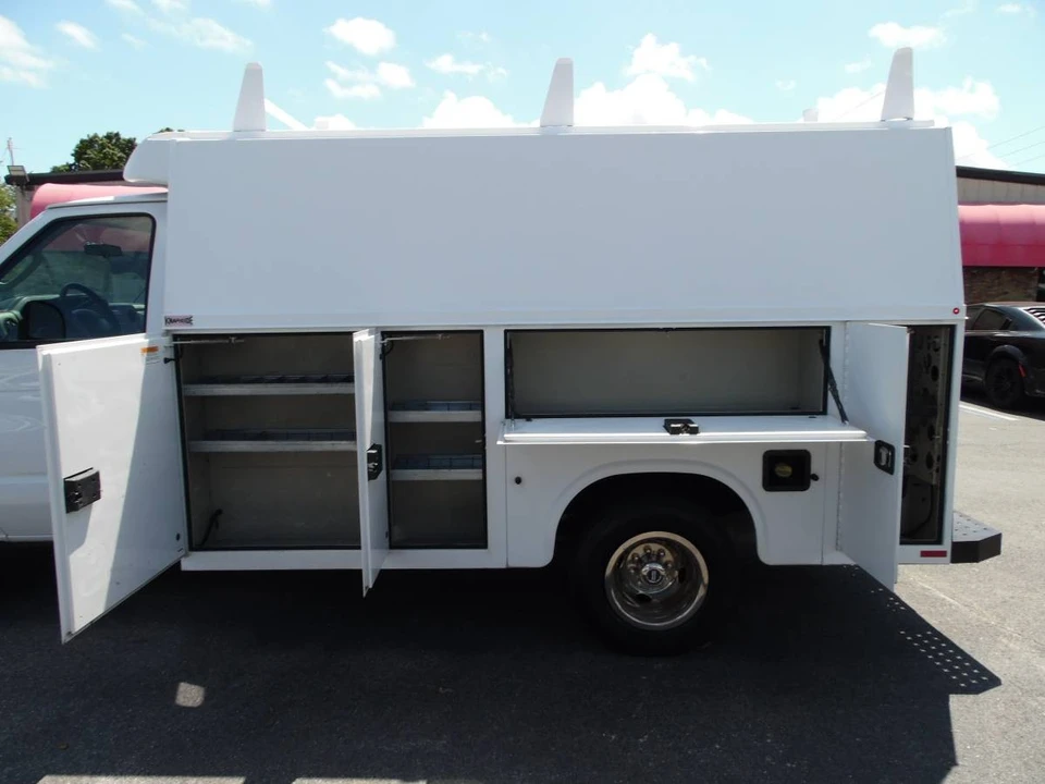 2015 Ford Econoline Van - Image 13 of 24