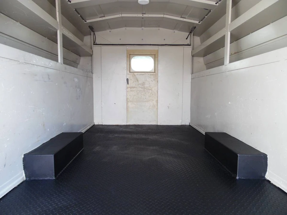2015 Ford Econoline Van - Image 9 of 24
