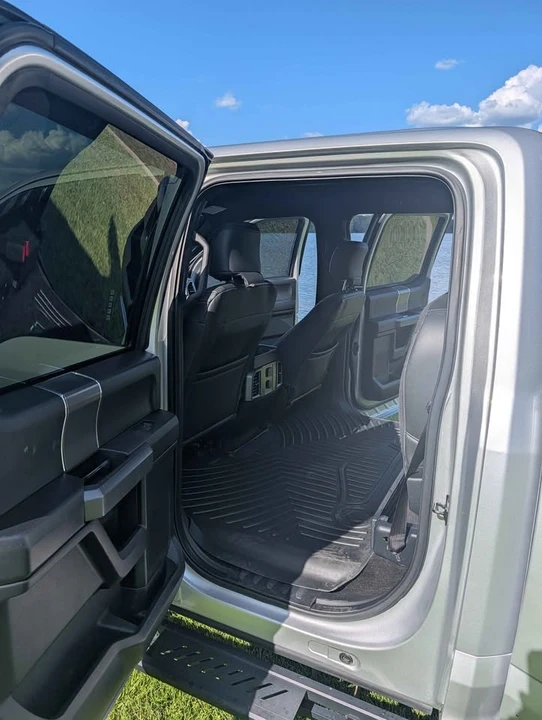 2015 Ford Econoline Van - Image 8 of 13