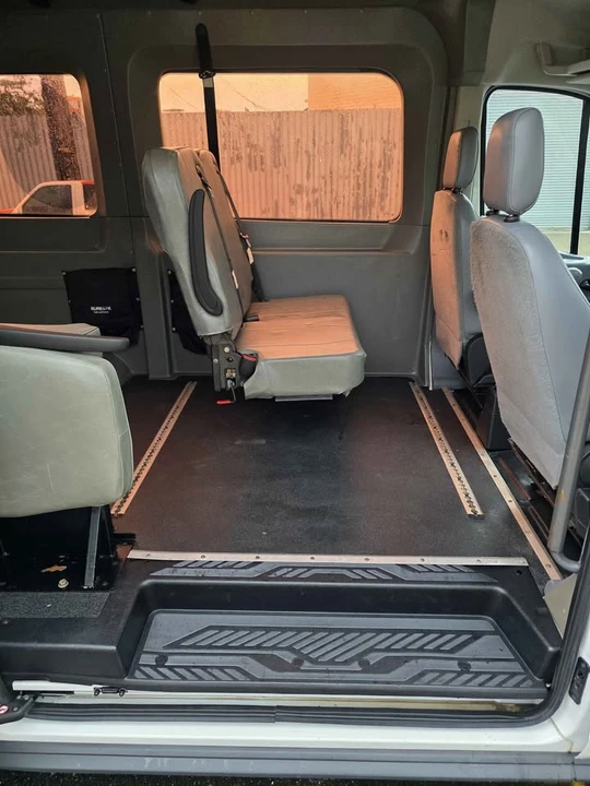 2015 Ford Econoline Van - Image 9 of 12