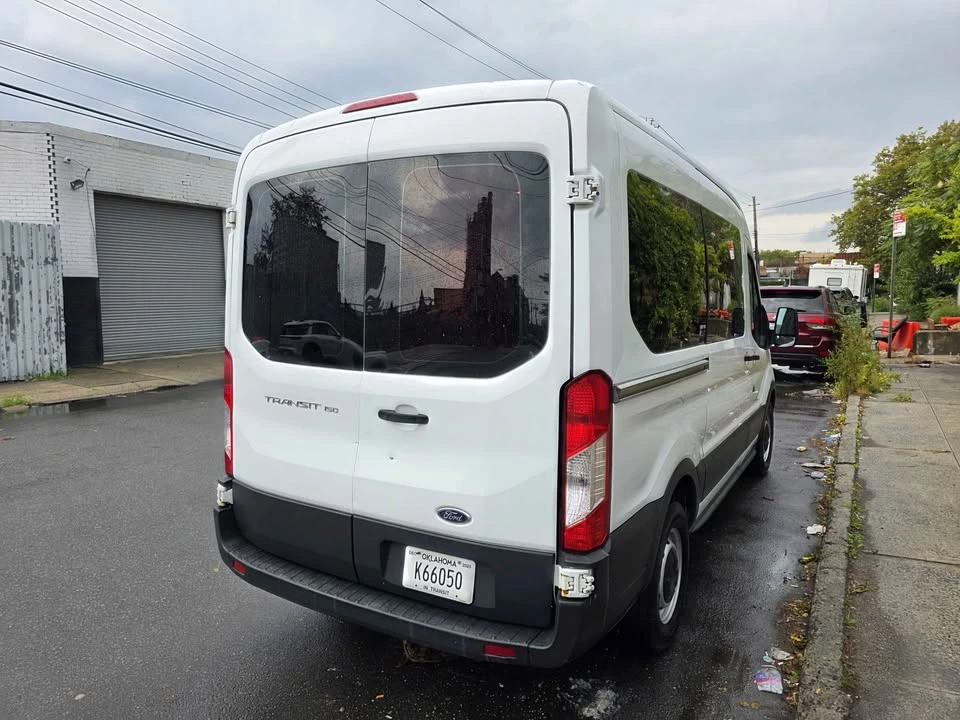 2015 Ford Econoline Van - Image 5 of 12