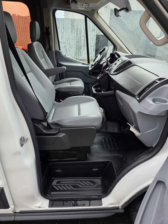 2015 Ford Econoline Van - Image 8 of 12