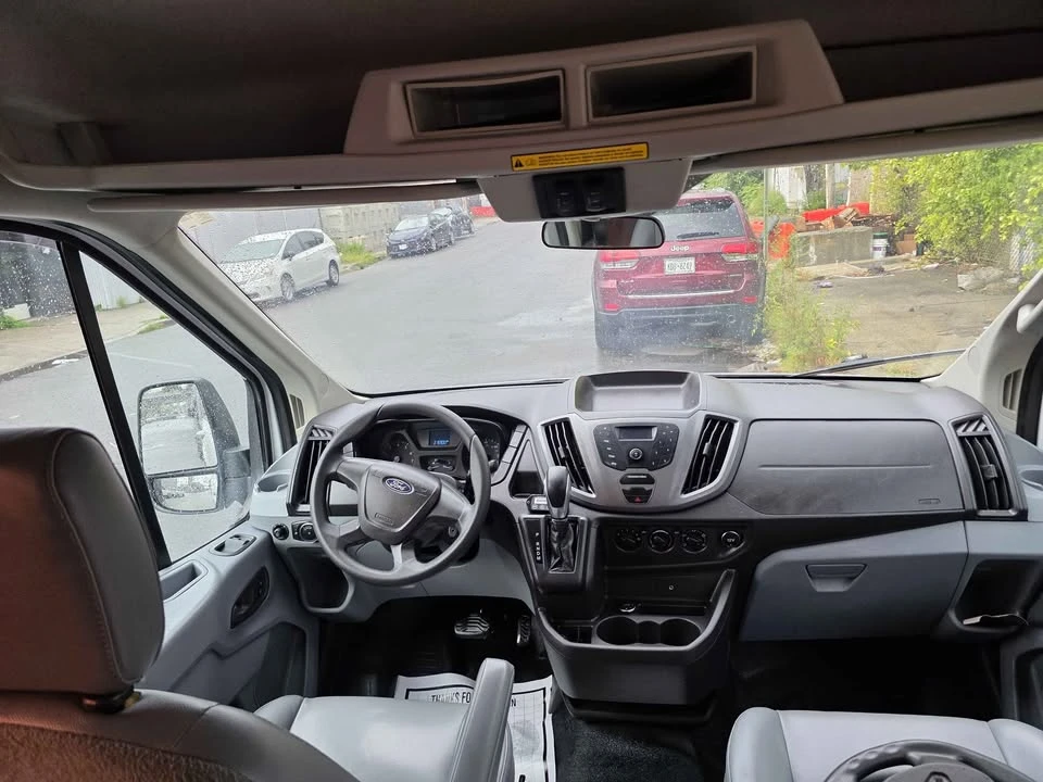 2015 Ford Econoline Van - Image 10 of 12
