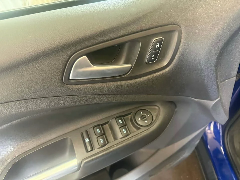 2015 Ford Escape - Image 11 of 20