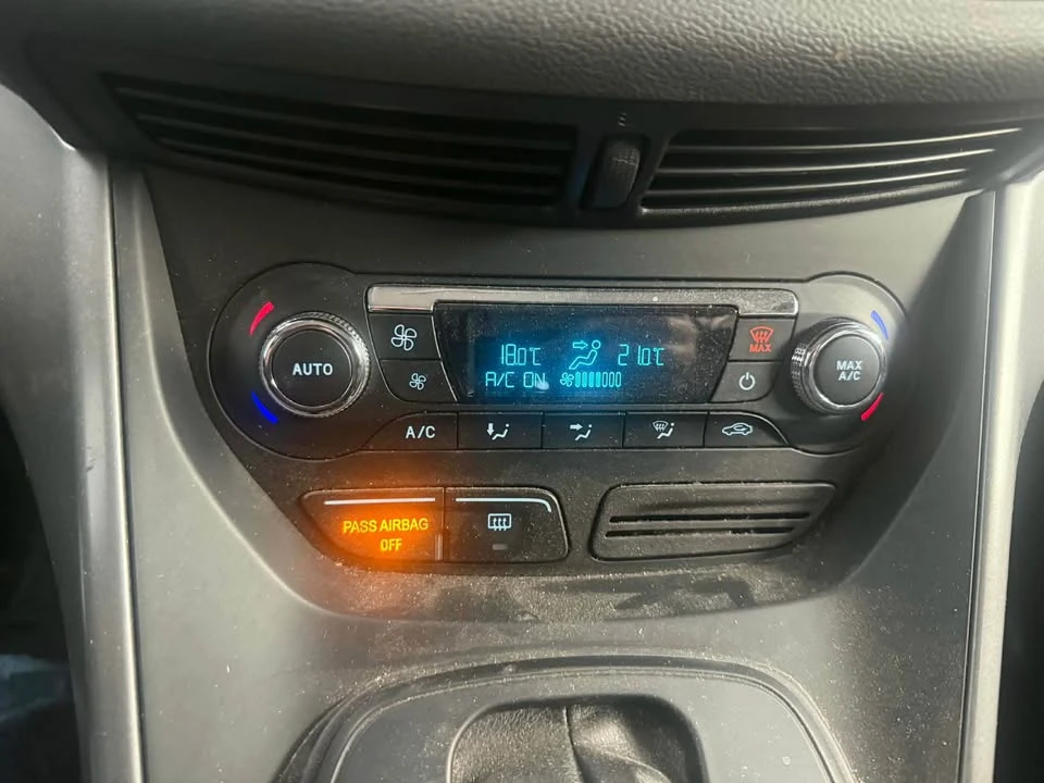 2015 Ford Escape - Image 16 of 20