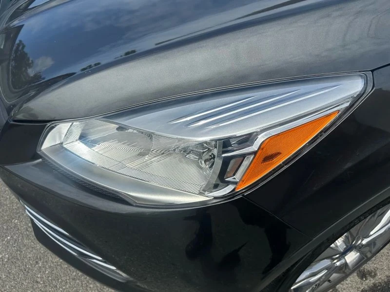 2015 Ford Escape - Image 10 of 12