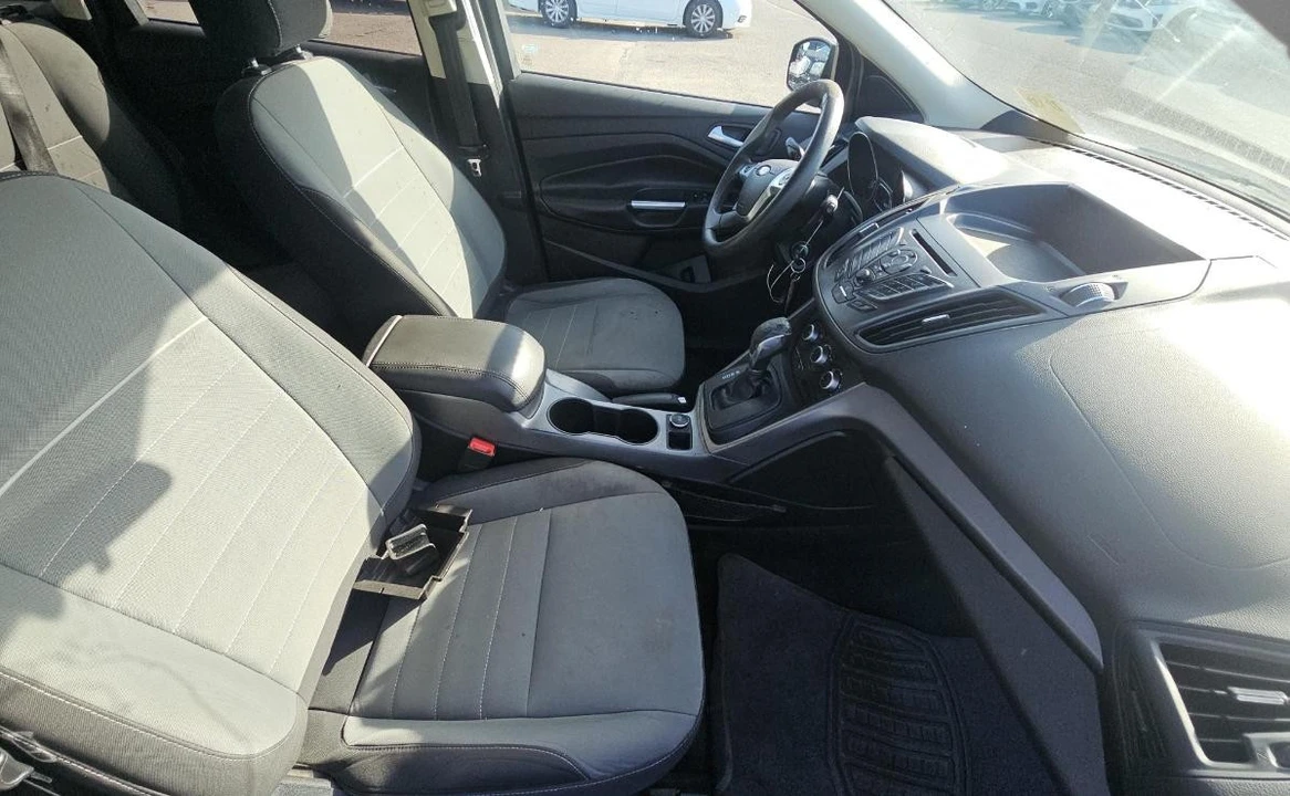 2015 Ford Escape - Image 8 of 15