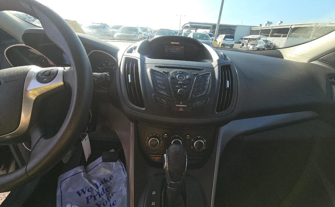 2015 Ford Escape - Image 11 of 15