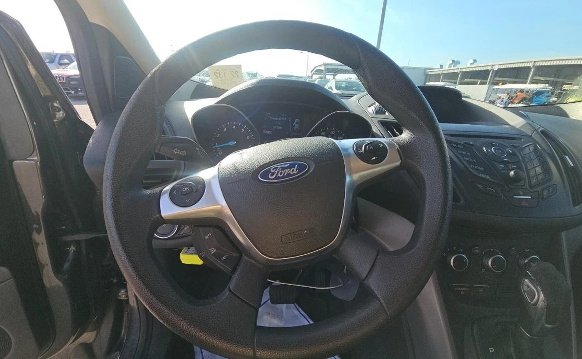 2015 Ford Escape - Image 10 of 15
