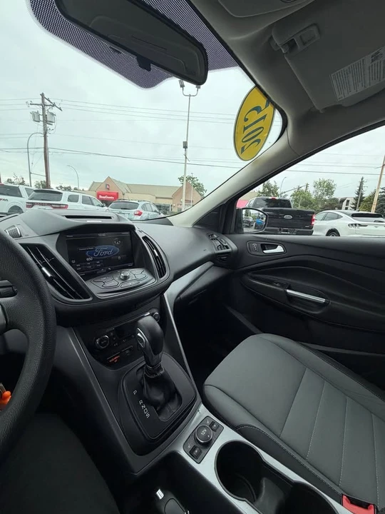 2015 Ford Escape - Image 6 of 8