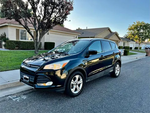 2015 Ford Escape SE Sport SUV 4D