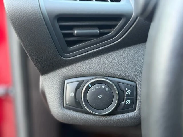 2015 Ford Escape - Image 11 of 12