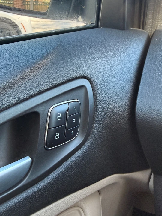 2015 Ford Escape - Image 11 of 20