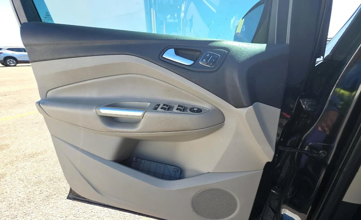 2015 Ford Escape - Image 9 of 14