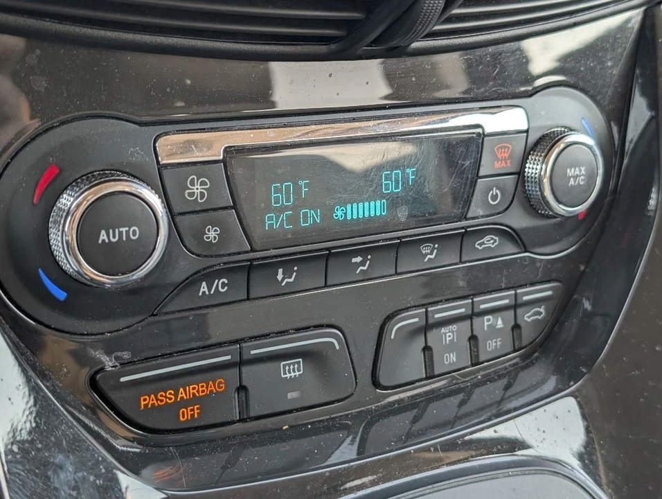 2015 Ford Escape - Image 23 of 27