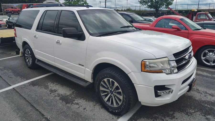 2015 Ford Expedition 3rd Gen - Image 4 of 5