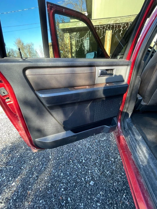 2015 Ford Expedition 3rd Gen - Image 15 of 21