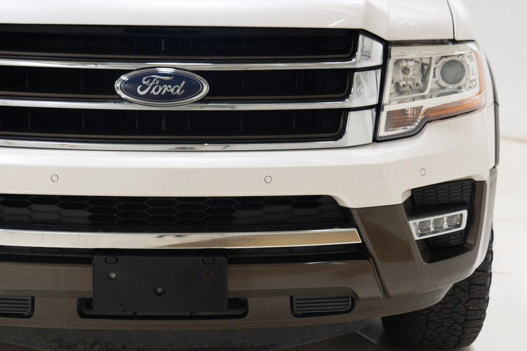 2015 Ford Expedition 3rd Gen - Image 11 of 12