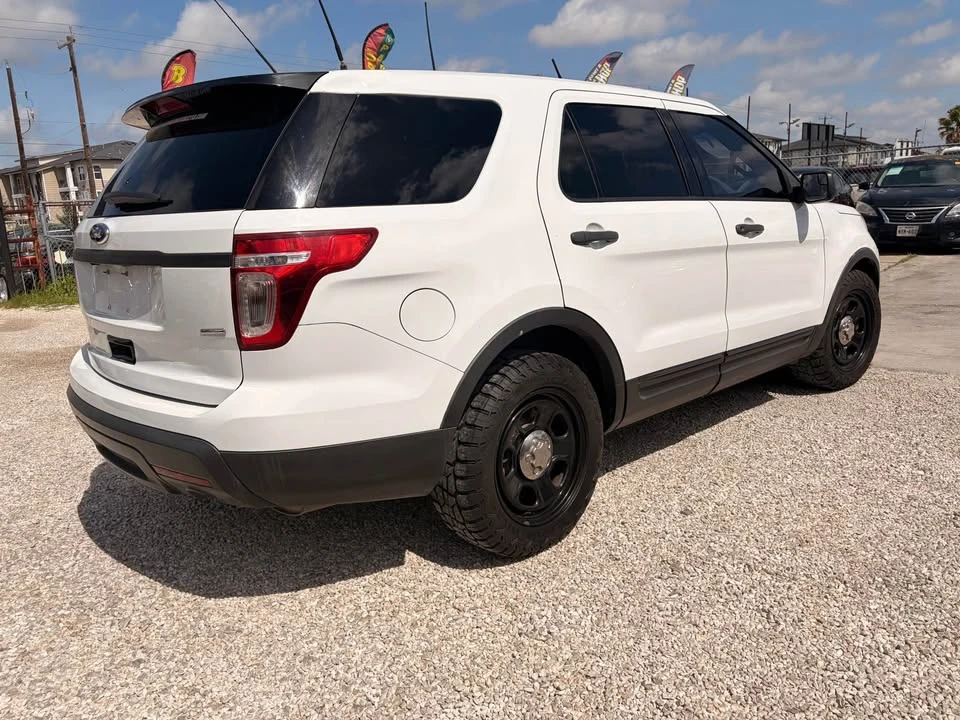 2015 Ford Explorer 5th Gen - Image 2 of 10