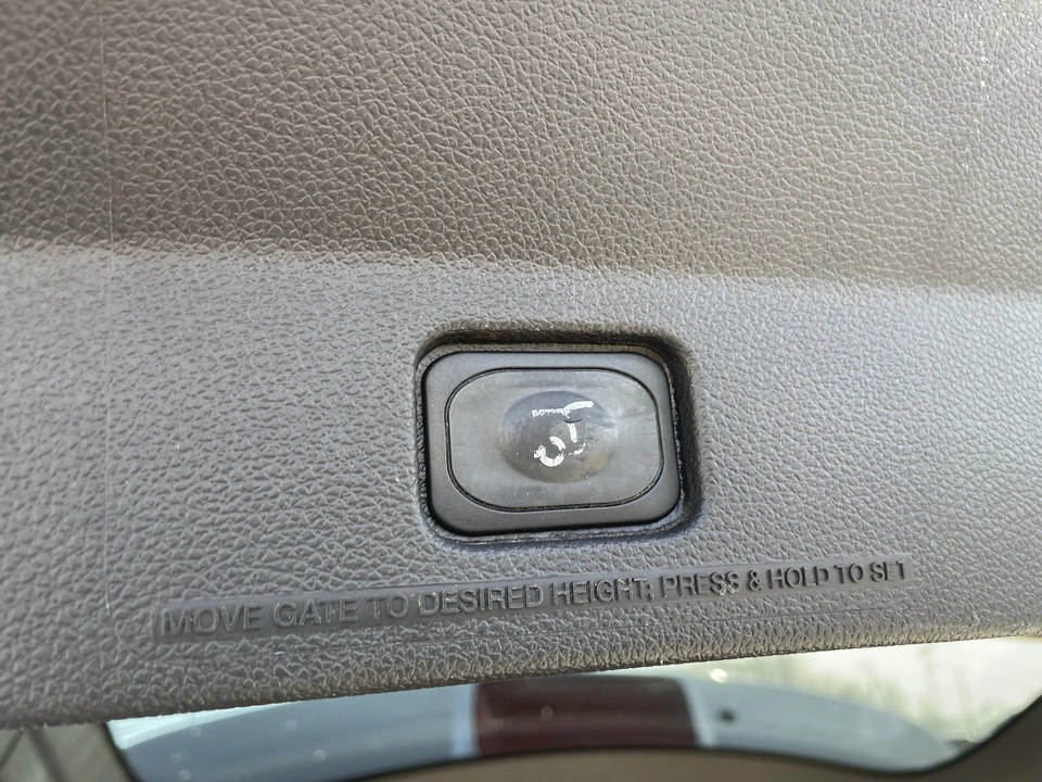 2015 Ford Explorer 5th Gen - Image 18 of 21