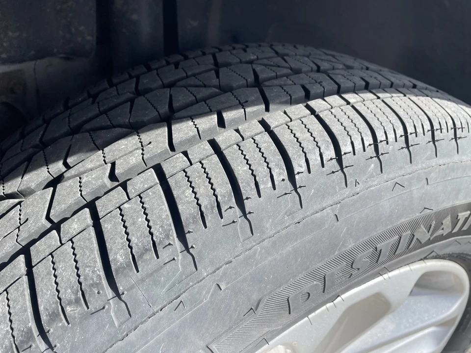 2015 Ford Explorer 5th Gen - Image 13 of 21