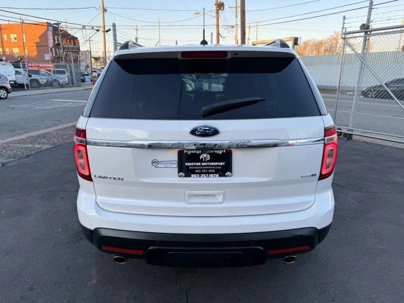 2015 Ford Explorer 5th Gen - Image 4 of 12