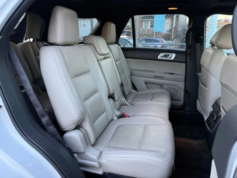 2015 Ford Explorer 5th Gen - Image 11 of 12